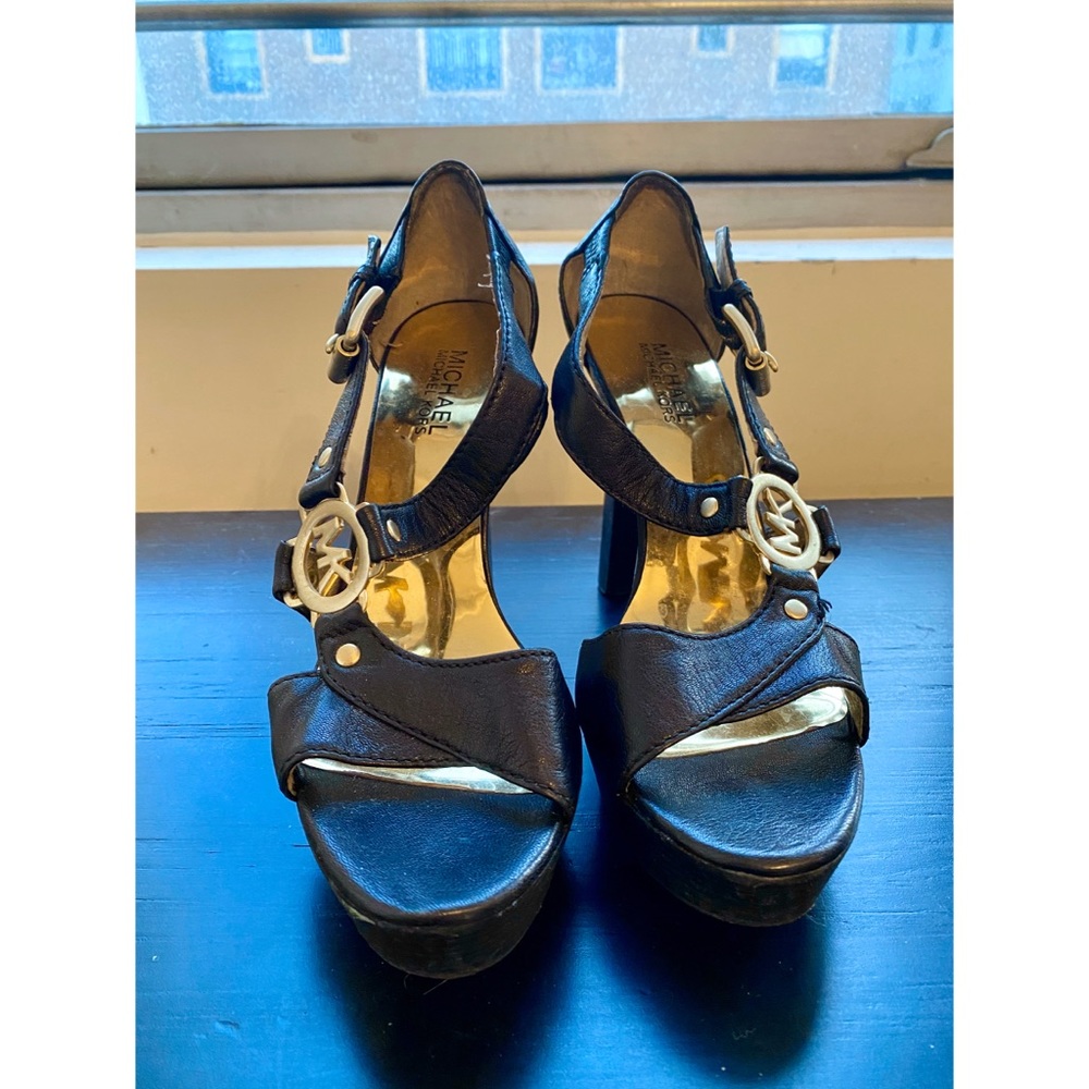 Michael Kors Black & Gold Platform Heels Size 7.5
